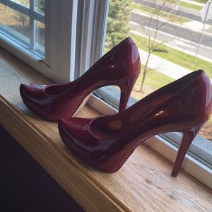 Aldo pumps - Ruby Red stunners!